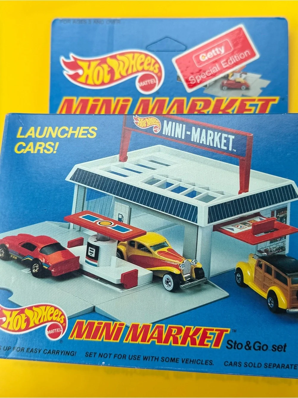 Vintage 1987 Hot Wheels by Mattel Mini Market Sto & Go Set
